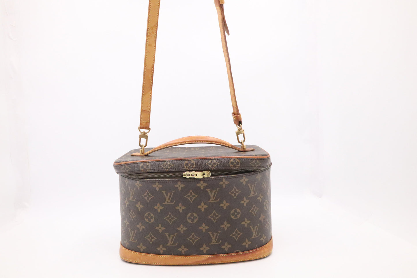 Louis Vuitton Nice Vanity Bag in Monogram Canvas