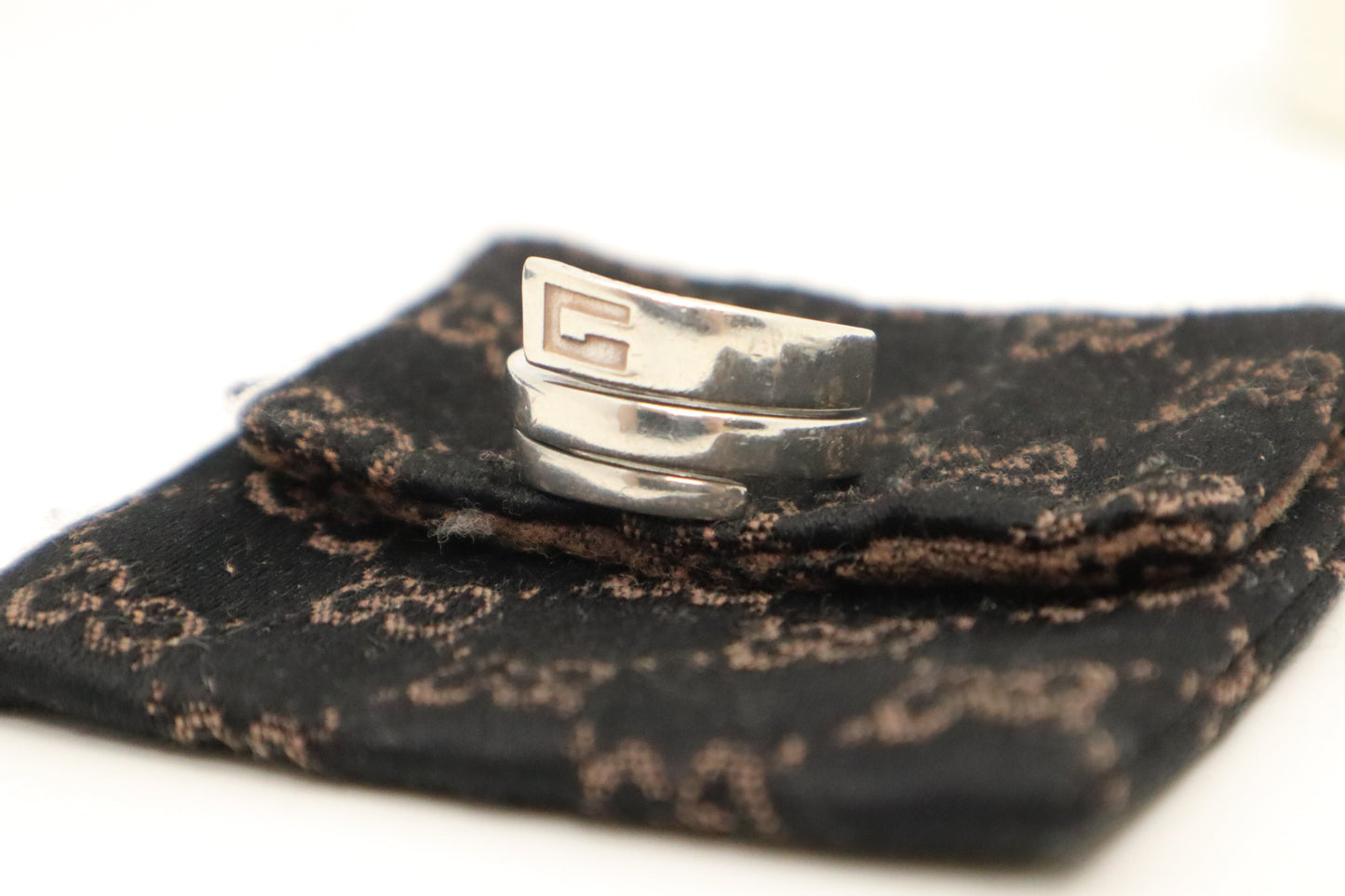 Gucci Sprial G Ring in Sterling Silver