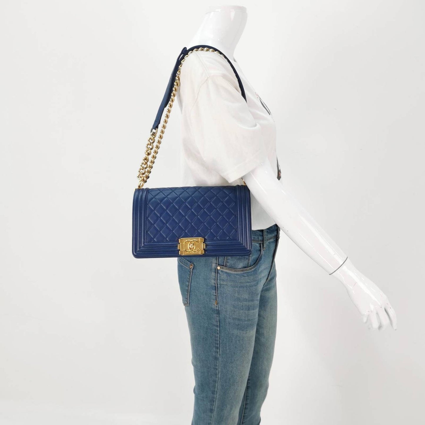 Chanel Le Boy 2016 Medium Blue Lambskin Leather Bag