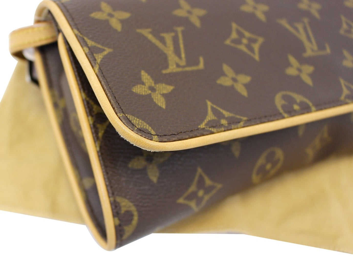 LOUIS VUITTON Monogram Canvas Pochette Twin GM Shoulder Crossbody Bag