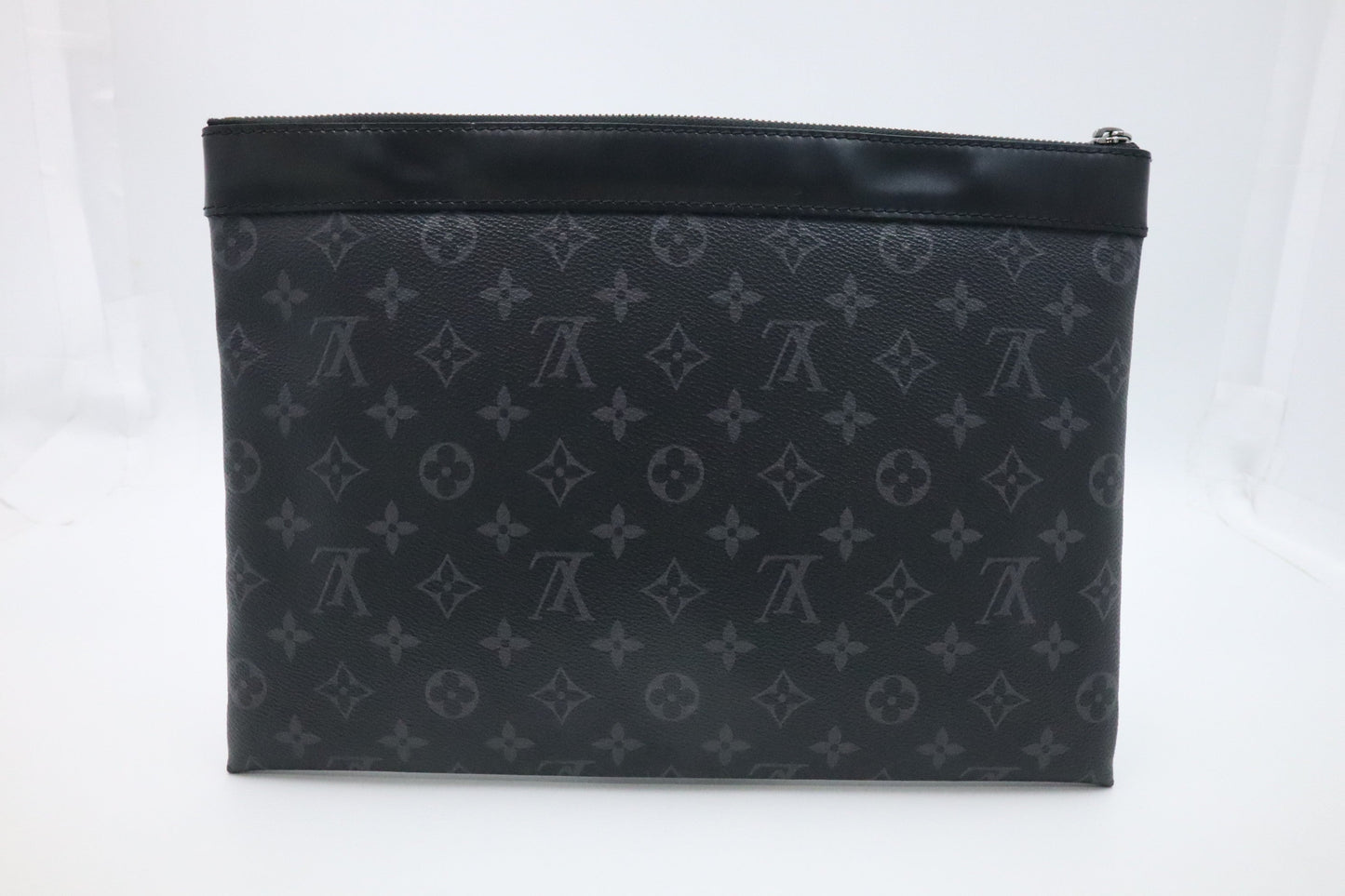 Louis Vuitton Pochette Discovery in Eclipse Monogram Canvas
