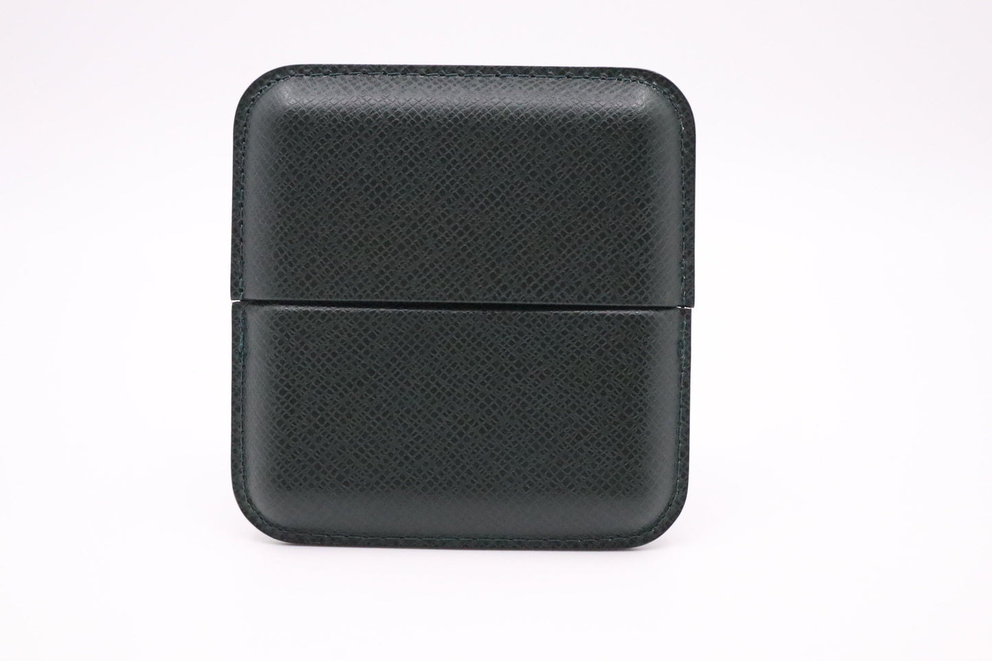 Louis Vuitton Cigarette Case in Green Taiga Leather