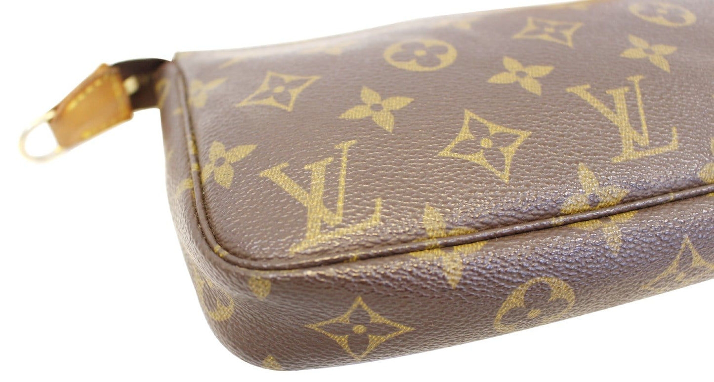 LOUIS VUITTON Pouch Monogram Canvas Pochette Accessoires Long Strap