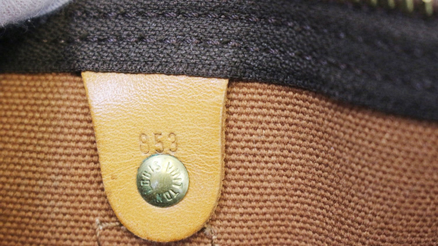 LOUIS VUITTON Monogram Keepall Bandouliere 55 Boston Bag