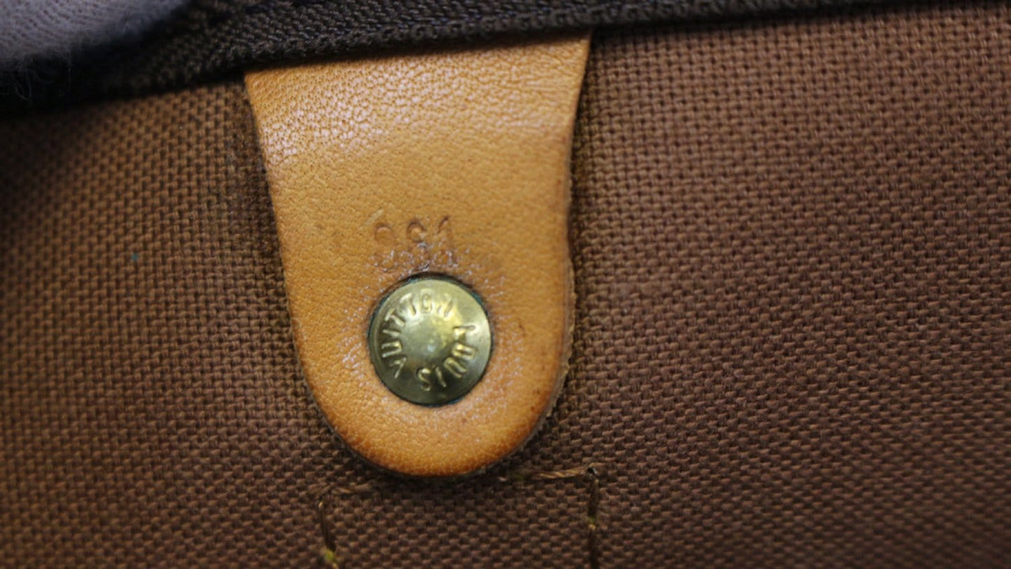 LOUIS VUITTON Monogram Canvas Brown Keepall 60 Bandouliere Travel Bag