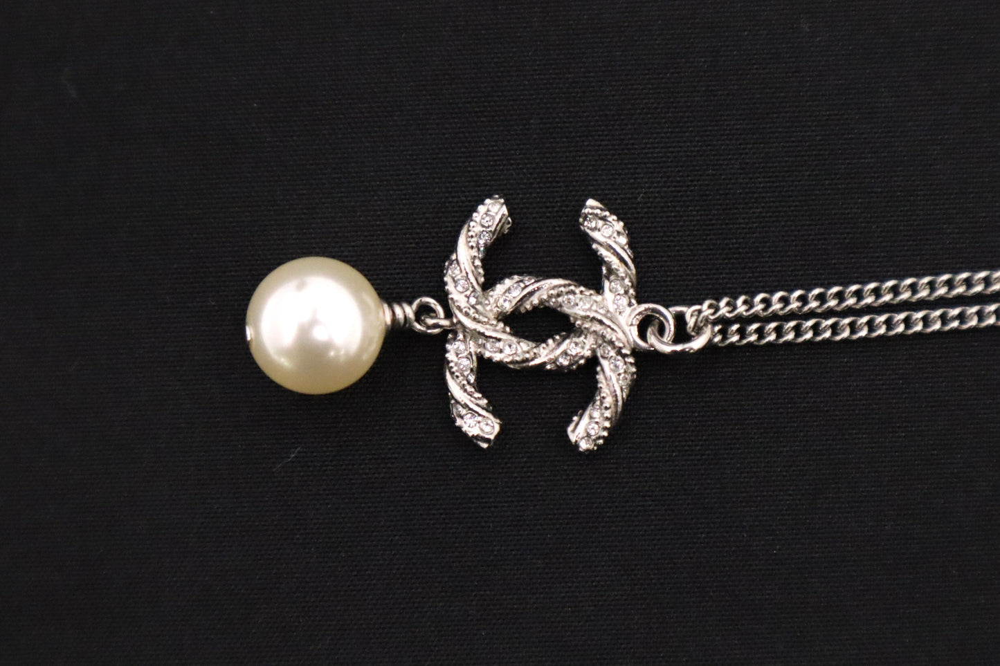 Chanel CC Necklace with Pearl