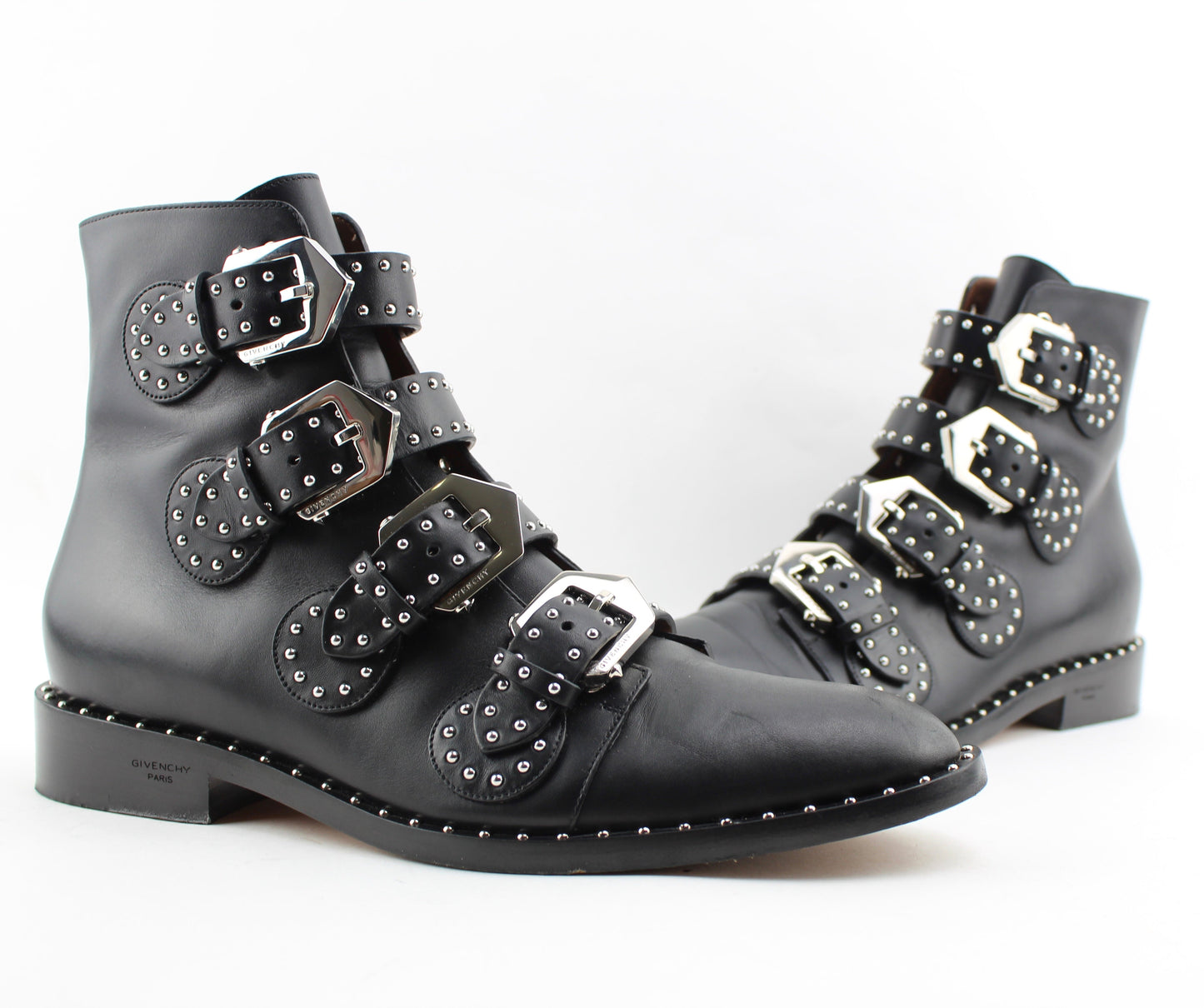 GIVENCHY STUDDED LEATHER ANKLE BOOT SIZE 39