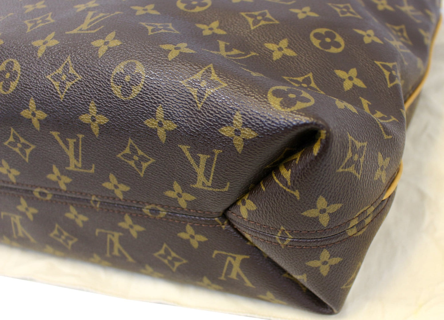 LOUIS VUITTON Monogram Canvas Sully MM Shoulder Bag