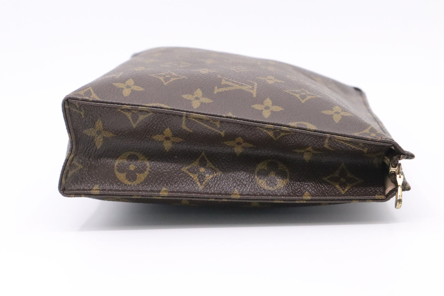 Louis Vuitton Toiletry 26 in Monogram Canvas