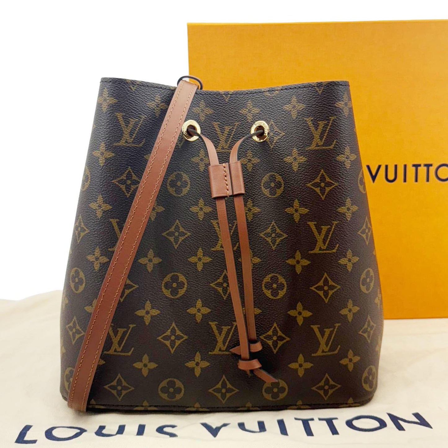 LOUIS VUITTON Neonoe MM Monogram Canvas Shoulder Bag Caramel