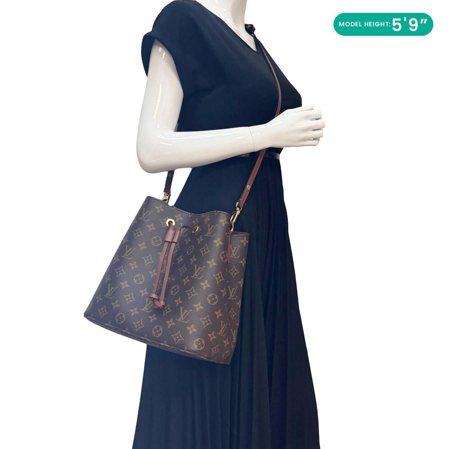 LOUIS VUITTON Neonoe MM Monogram Canvas Shoulder Bag Caramel