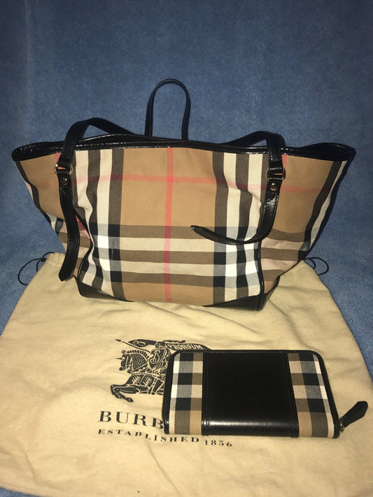 Burberry Handbag & Wallet Set