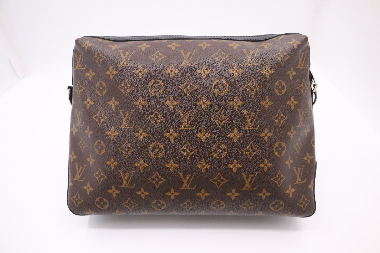Louis Vuitton Macassar Torres in Monogram Canvas