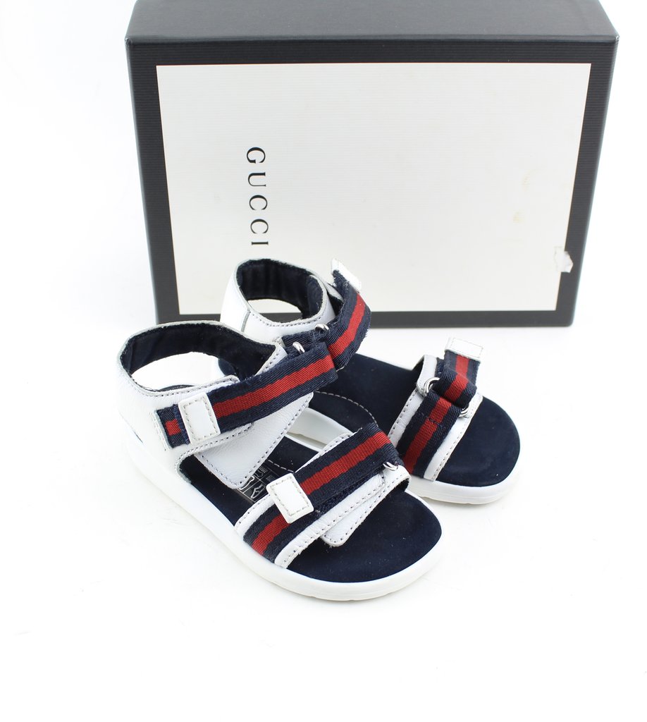 GUCCI  SANDAL SIZE 22