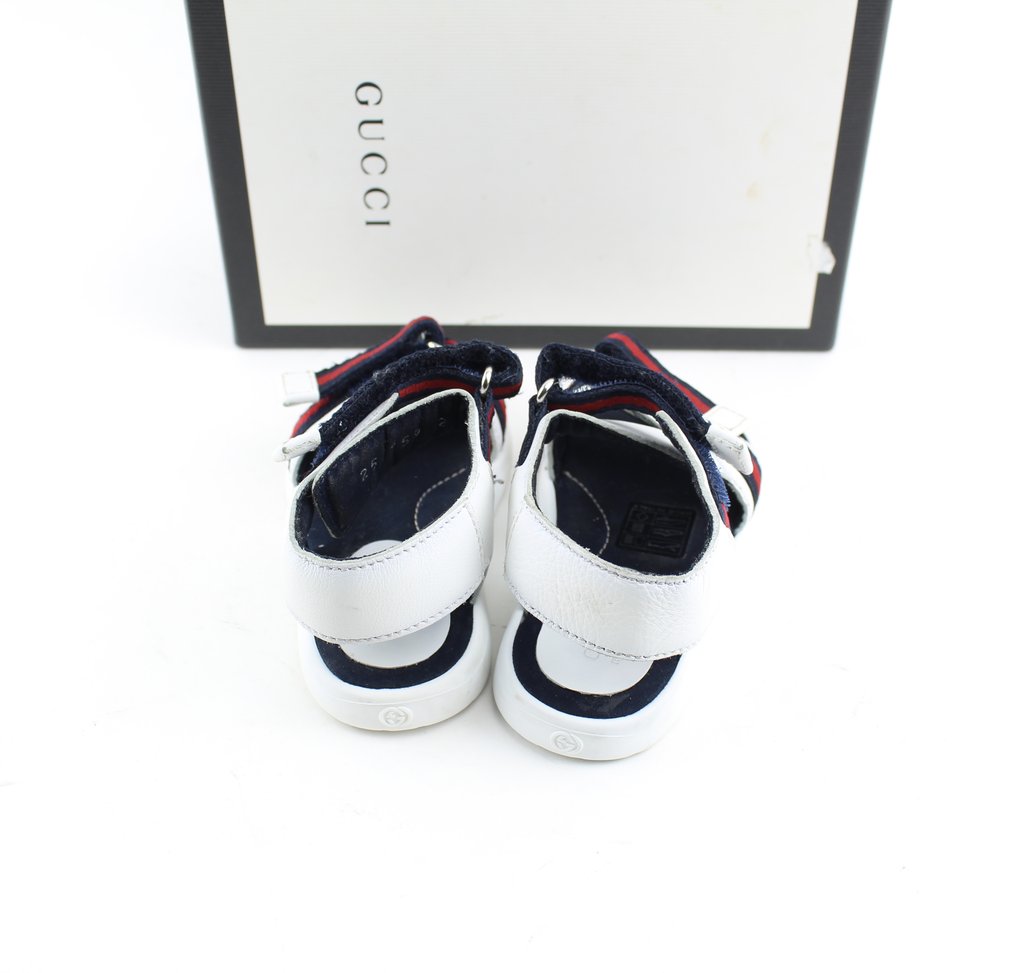 GUCCI  SANDAL SIZE 22