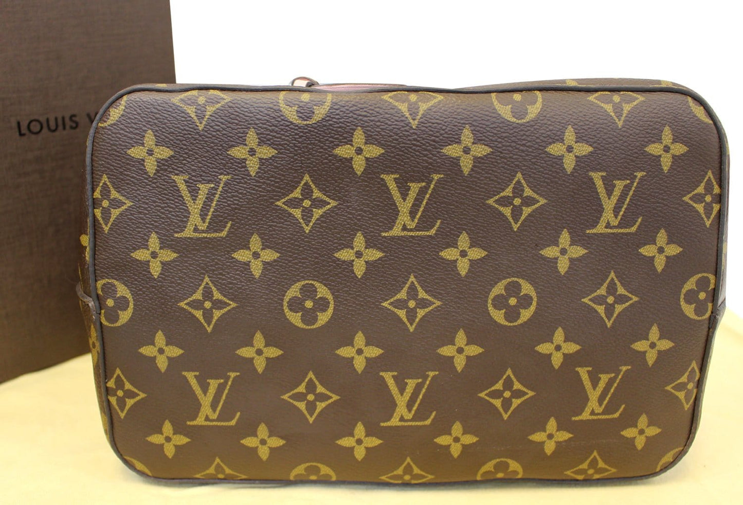 LOUIS VUITTON Monogram Canvas NeoNoe Shoulder Bag Rose Ballerine