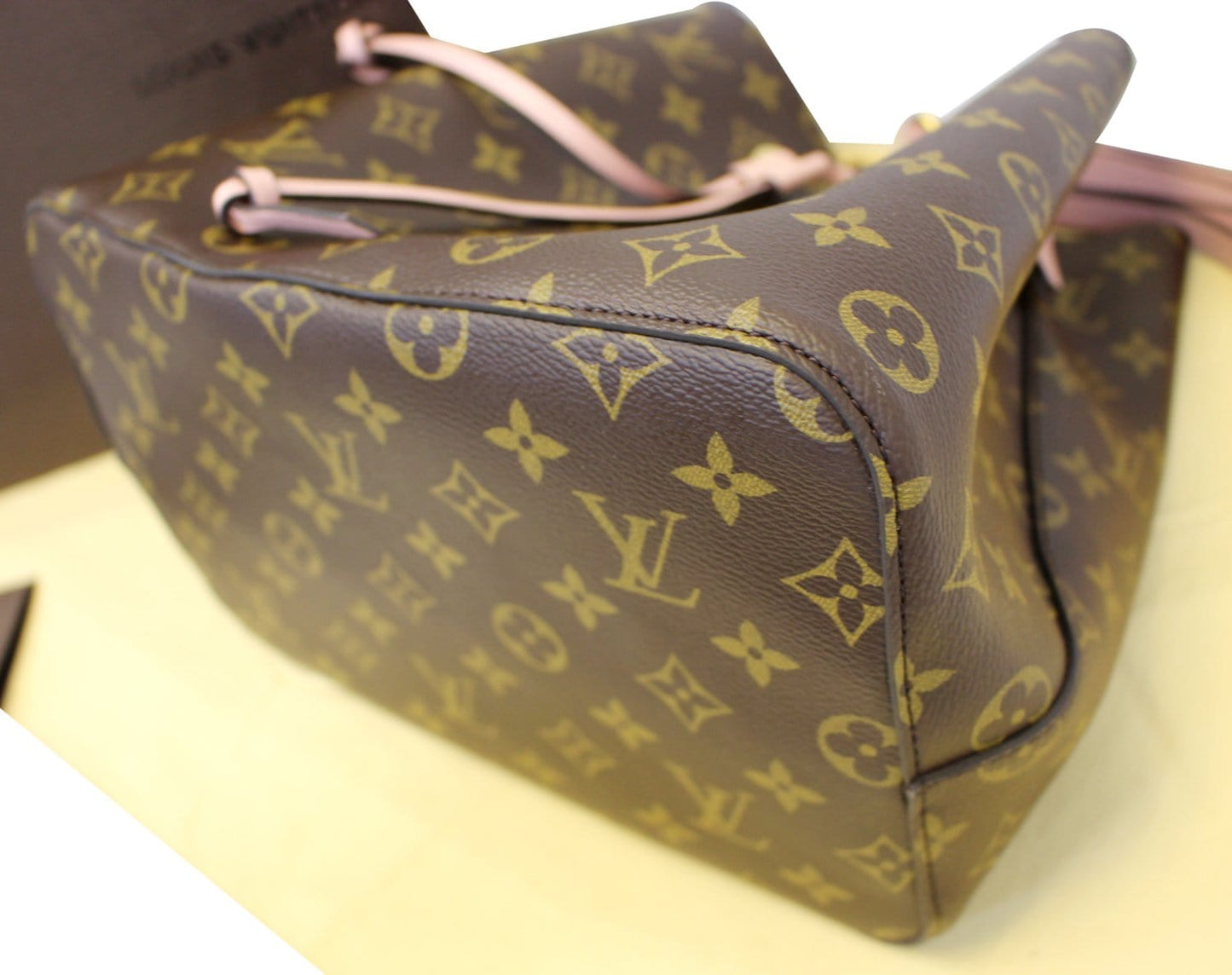 LOUIS VUITTON Monogram Canvas Neo Noe Shoulder Bag Rose Ballerine