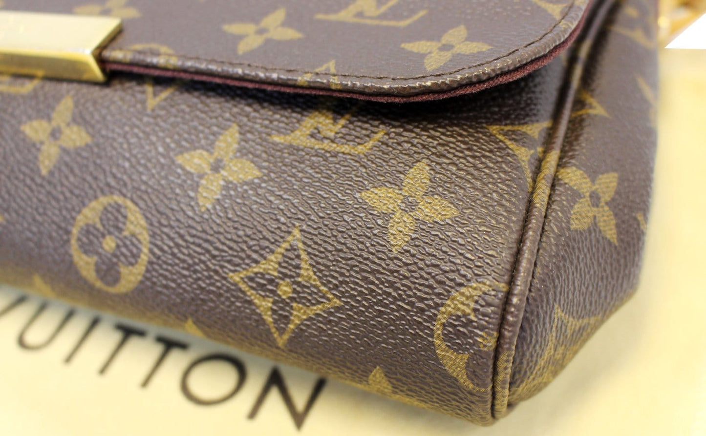 LOUIS VUITTON Monogram Canvas Favorite MM Shoulder Crossbody Bag