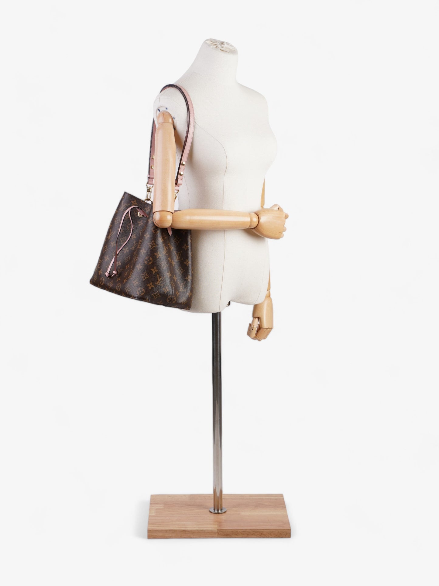 Louis Vuitton NÃ©oNoÃ© Bucket Monogram Coated Canvas