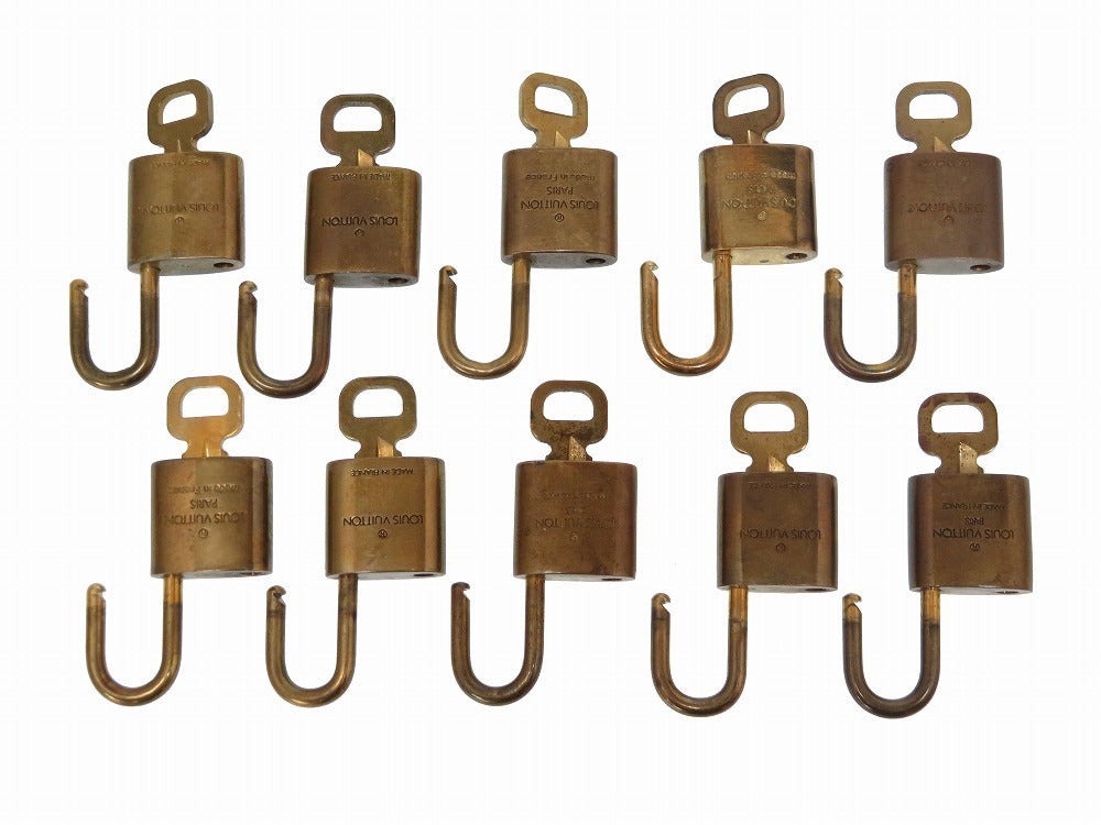 LOUIS VUITTON Cadena metal gold Set of 10 Cadena padlock padlock Women(Unisex)