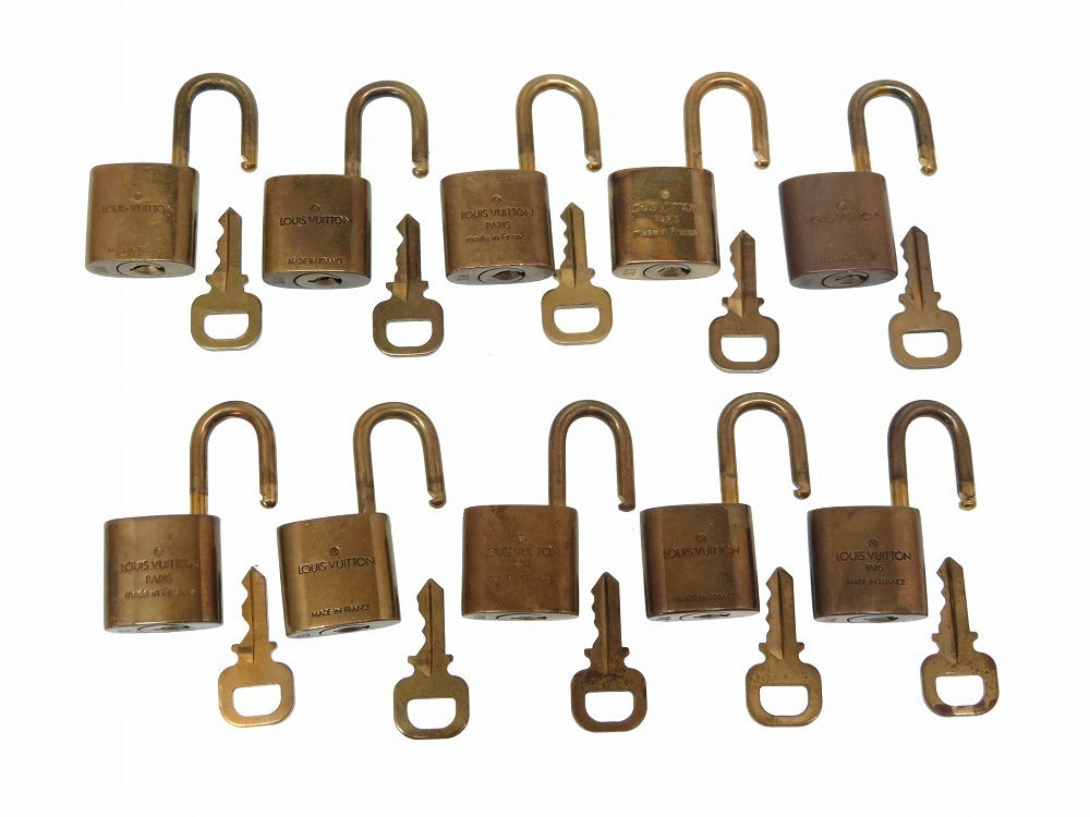LOUIS VUITTON Cadena metal gold Set of 10 Cadena padlock padlock Women(Unisex)