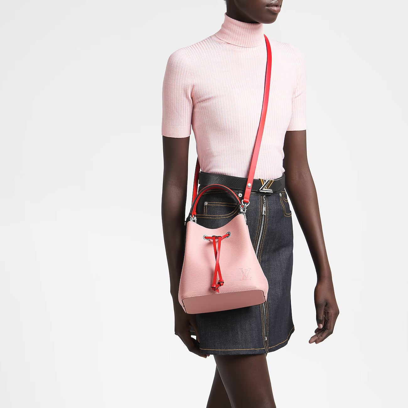 LOUIS VUITTON EPI LEATHER NOÃNOÃ BB SHOULDER BAG