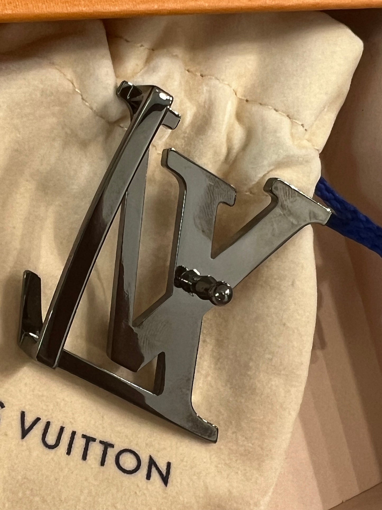 LOUIS VUITTON LV INITIALS BELT BUCKLE