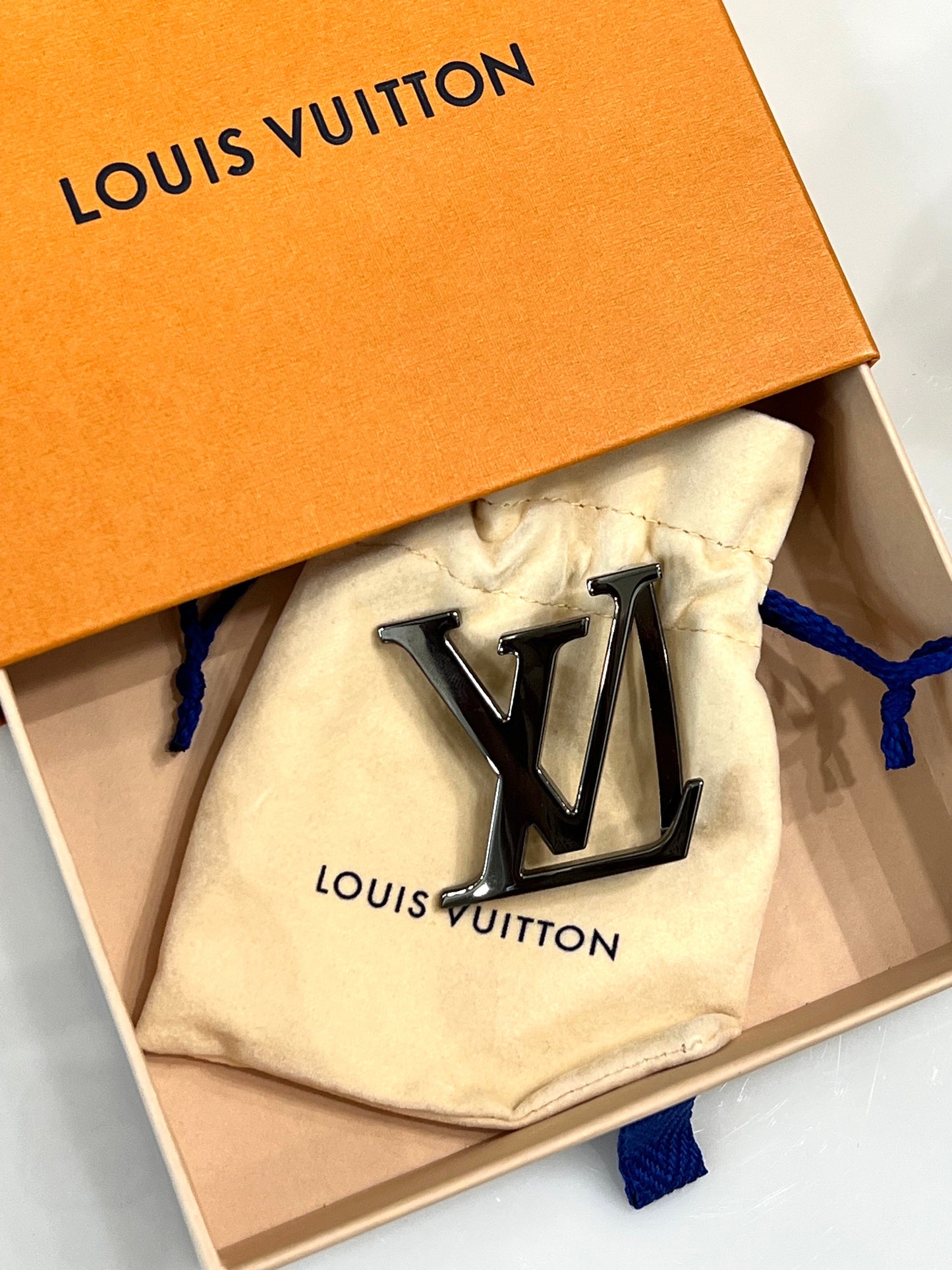 LOUIS VUITTON LV INITIALS BELT BUCKLE
