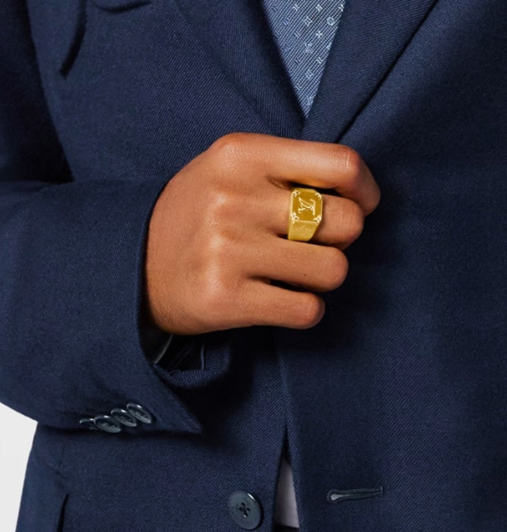 LOUIS VUITTON MONOGRAM GOLD PLATED SIGNET RING