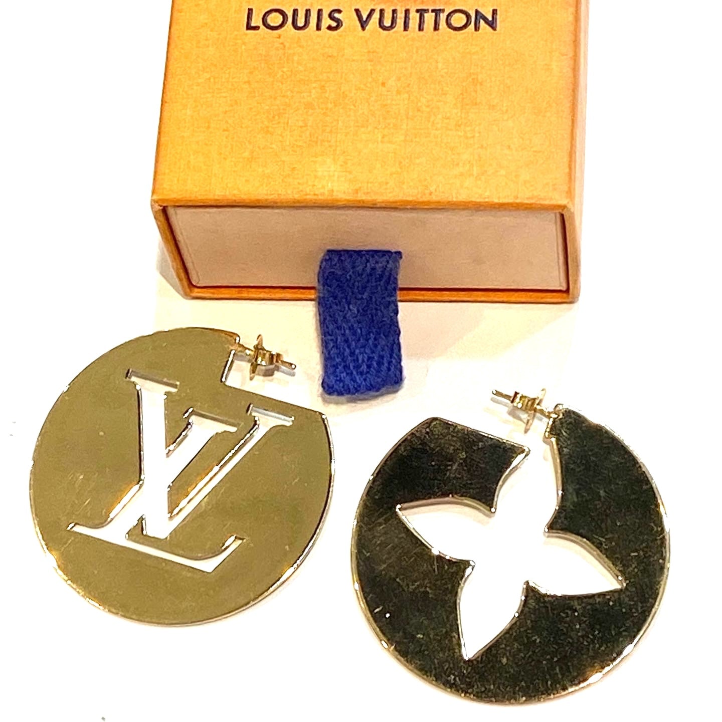 LOUIS VUITTON PERFECT MATCH HOOP EARRINGS