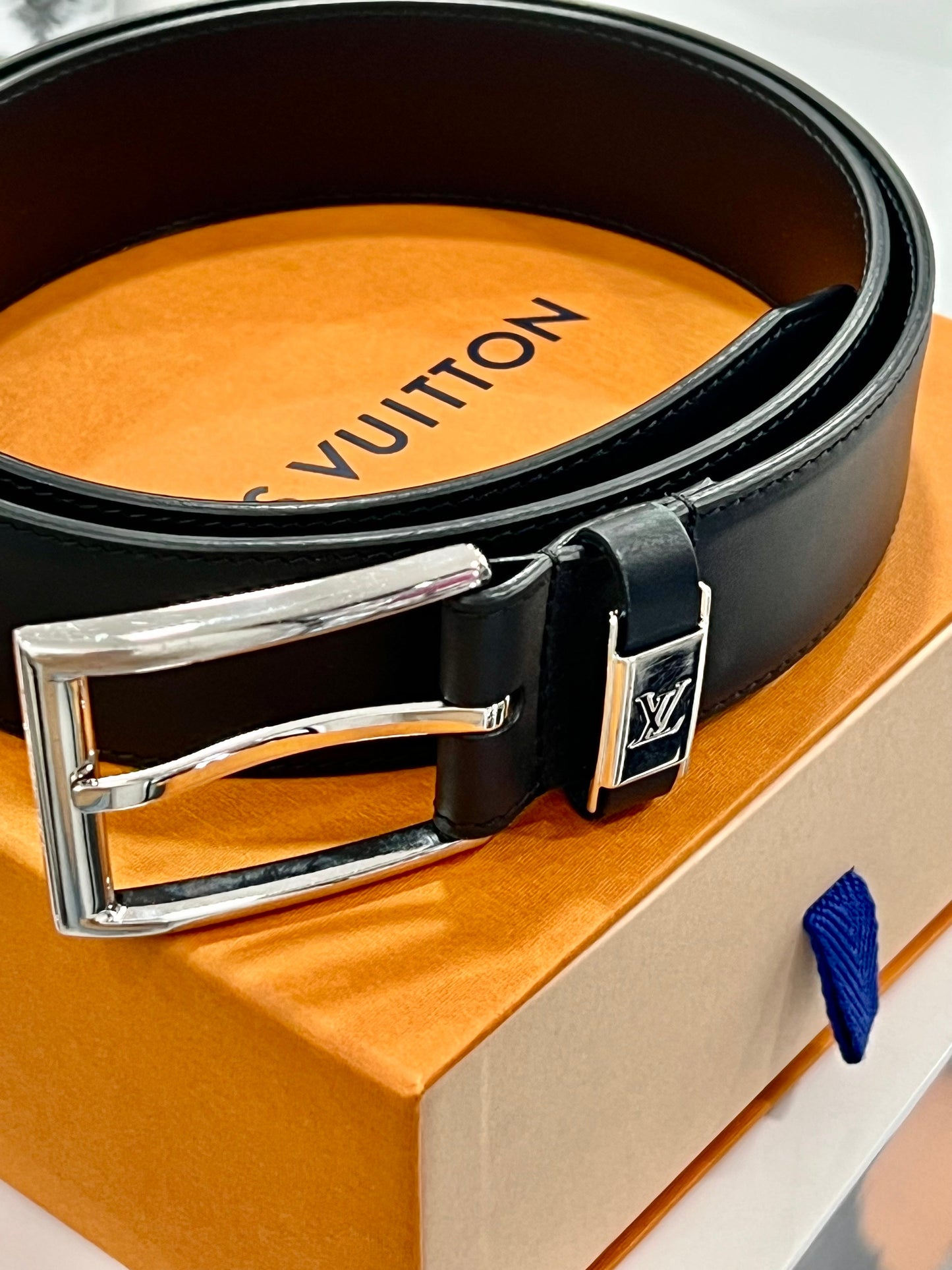LOUIS VUITTON PONT NEUF CALFSKIN LEATHER BELT