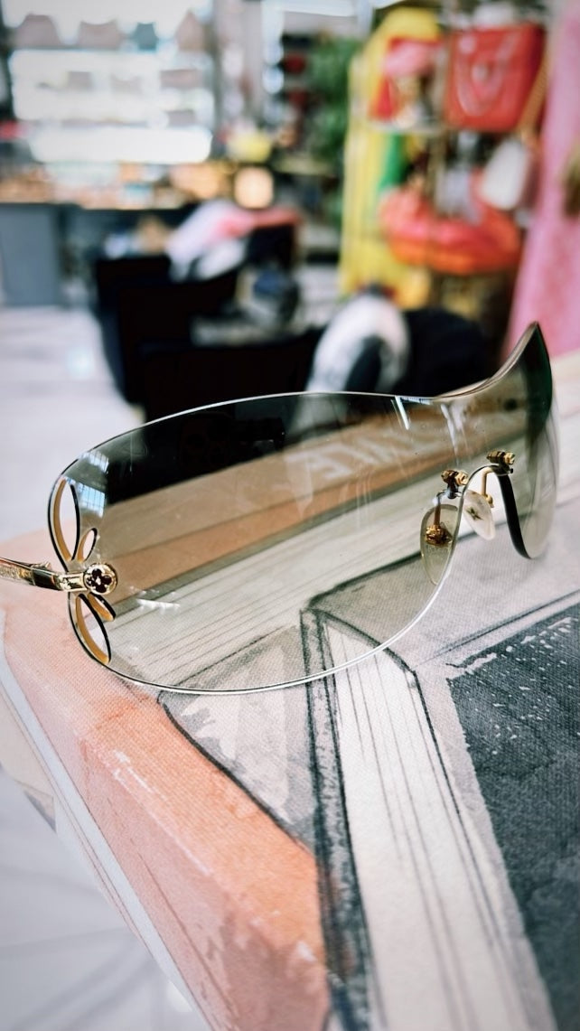 LOUIS VUITTON SUNGLASSES