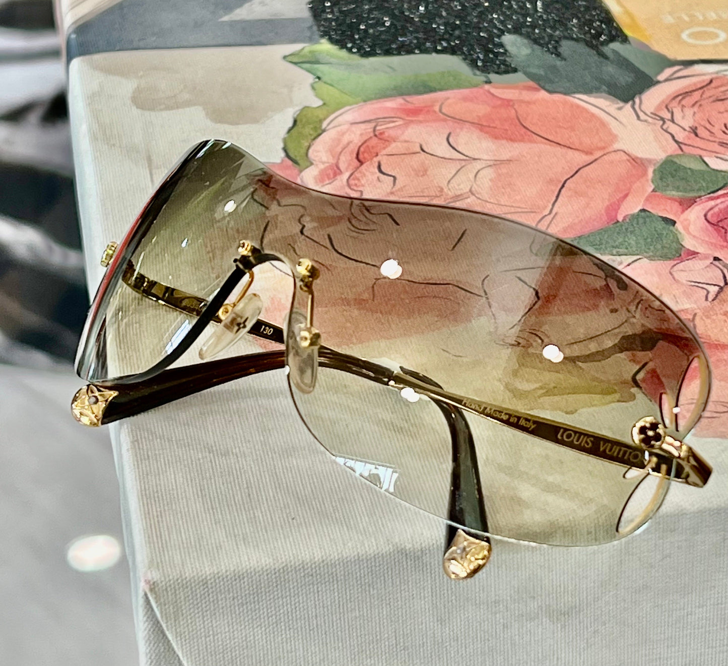 LOUIS VUITTON SUNGLASSES