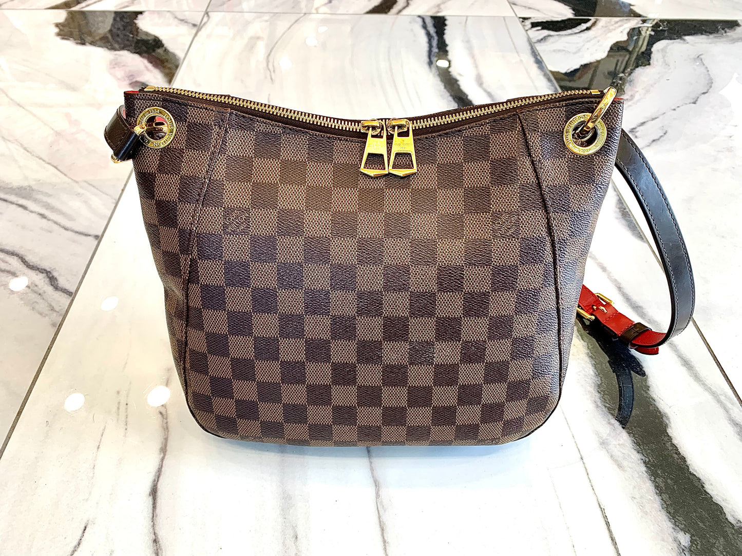 LOUIS VUITTON DAMIER EBENE SOUTH BANK BESACE