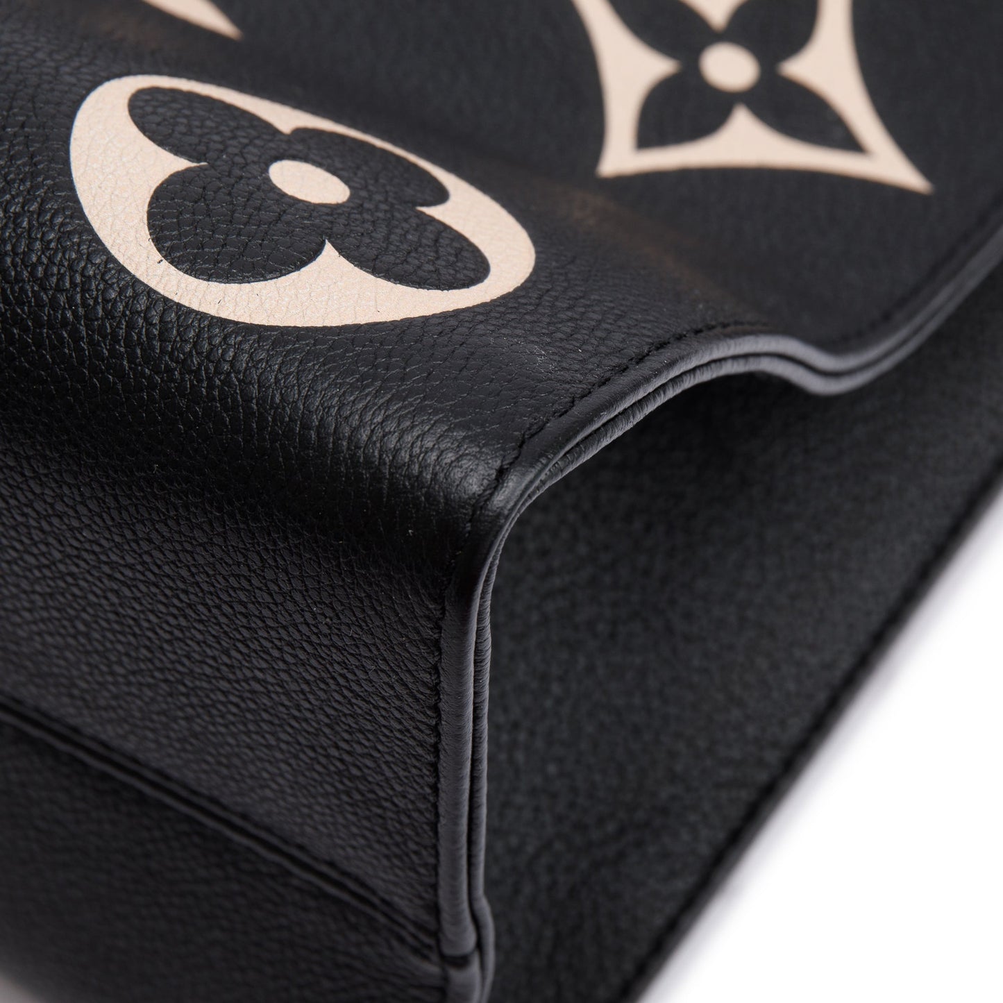 Louis Vuitton 2020 Bicolor Monogram Empreinte Leather OnTheGo MM