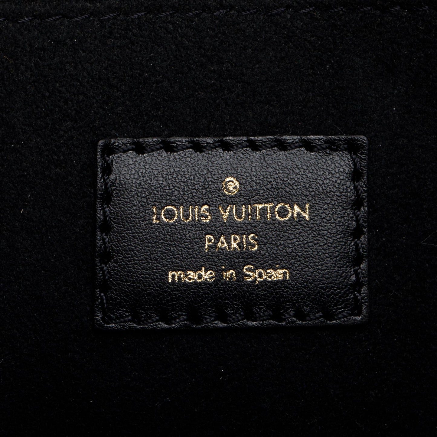 Louis Vuitton 2020 Black Epi Leather Dauphine MM