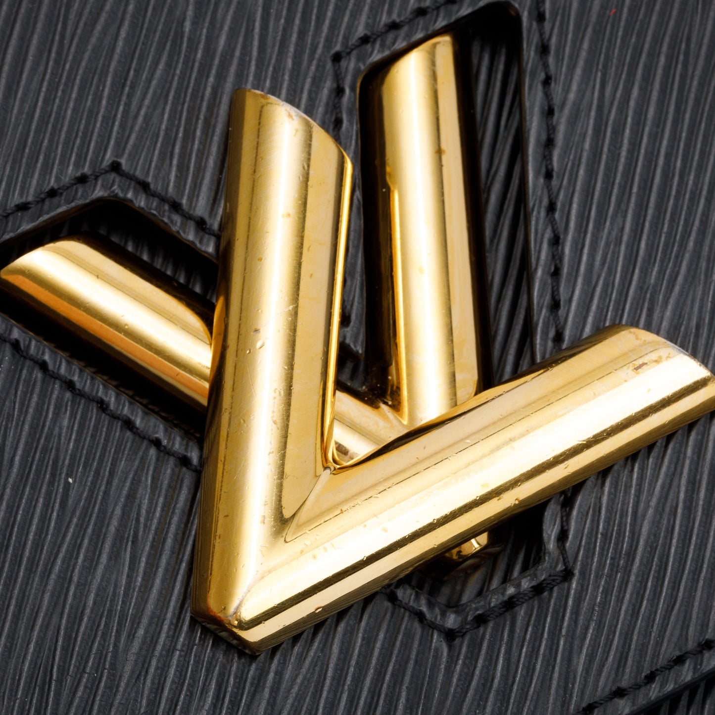 Louis Vuitton 2020 Black Epi Leather Twist MM Bag