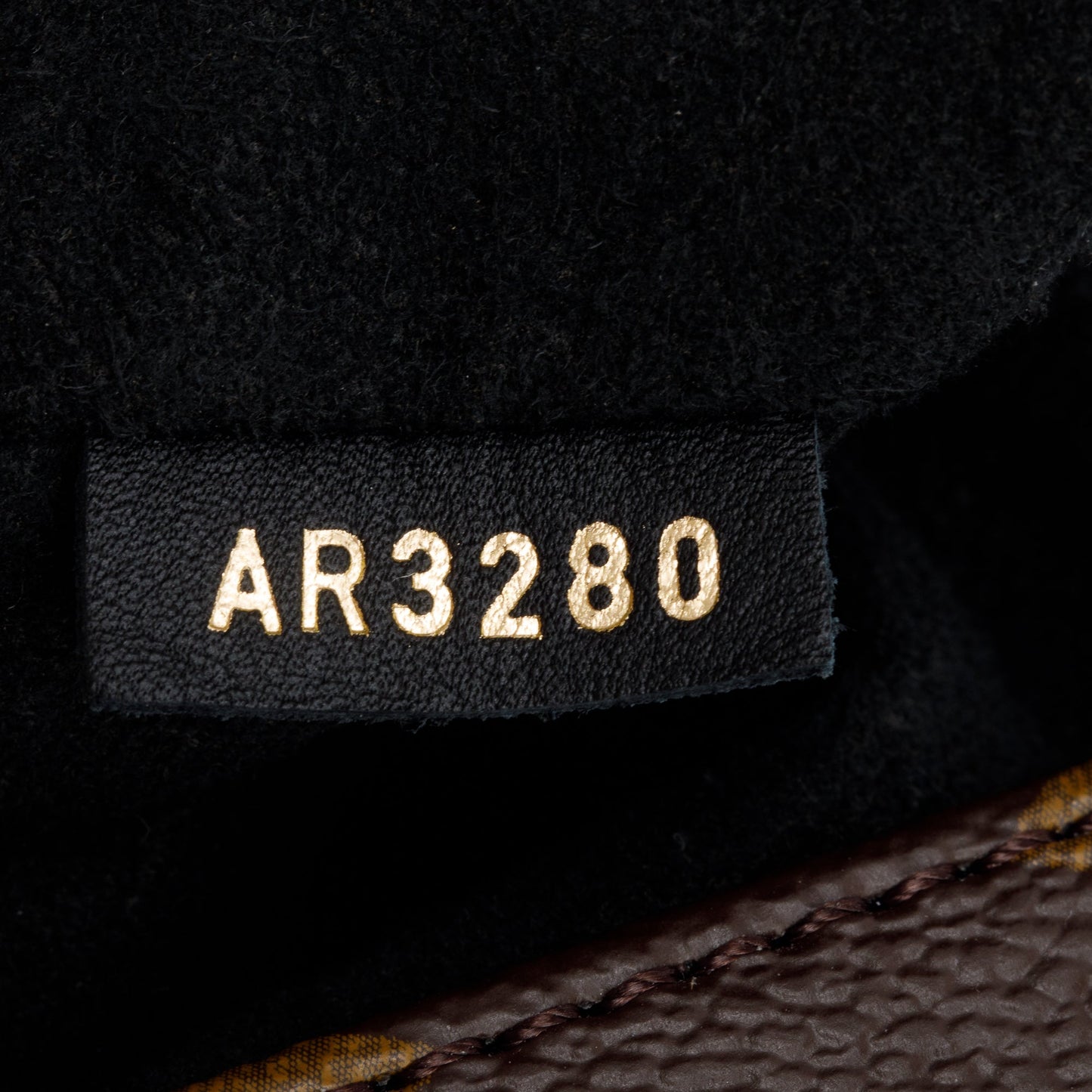 Louis Vuitton 2020 Monogram Locky BB