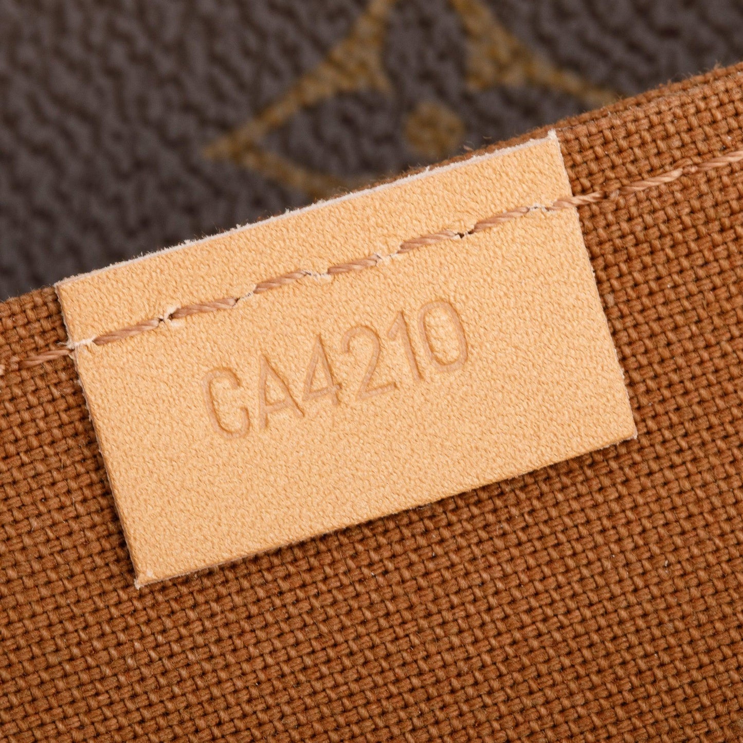 Louis Vuitton 2020 Monogram Petit Sac Plat