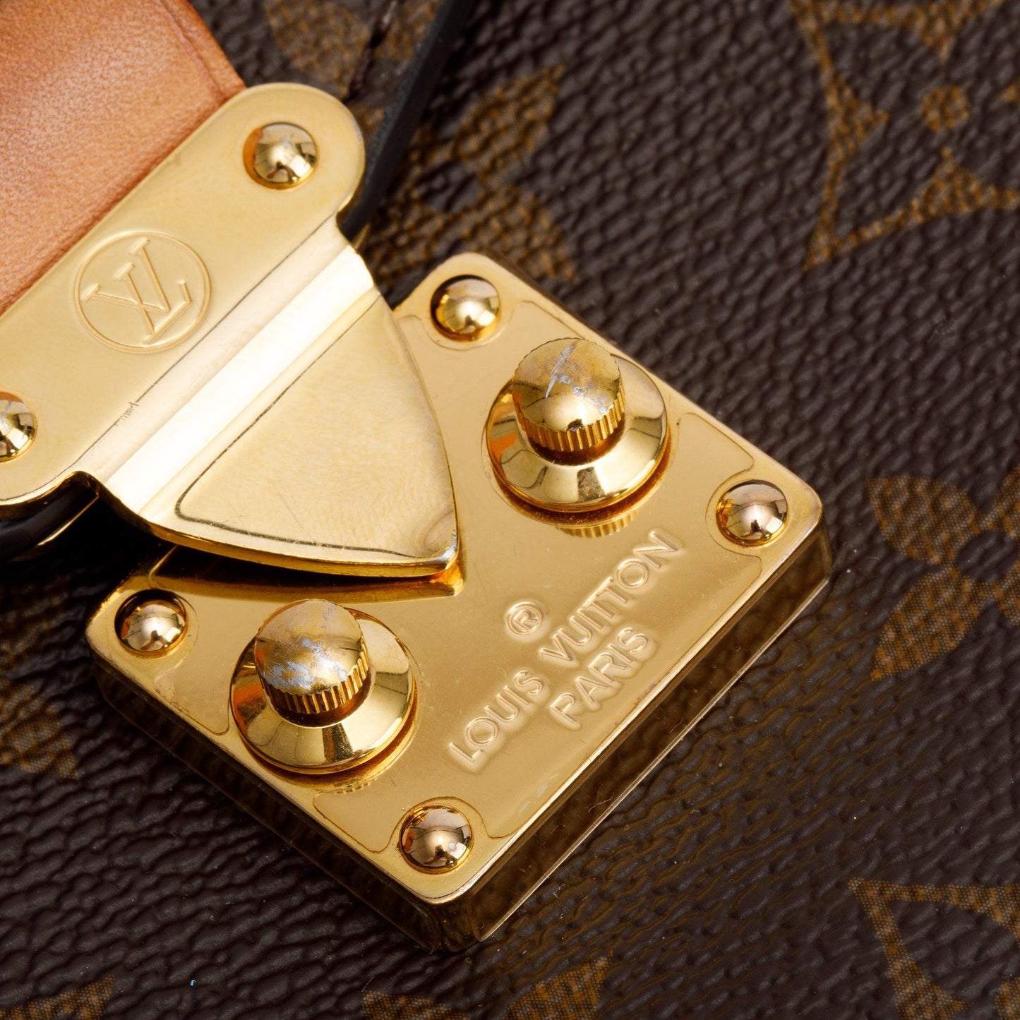 Louis Vuitton 2020 Monogram Pochette Metis