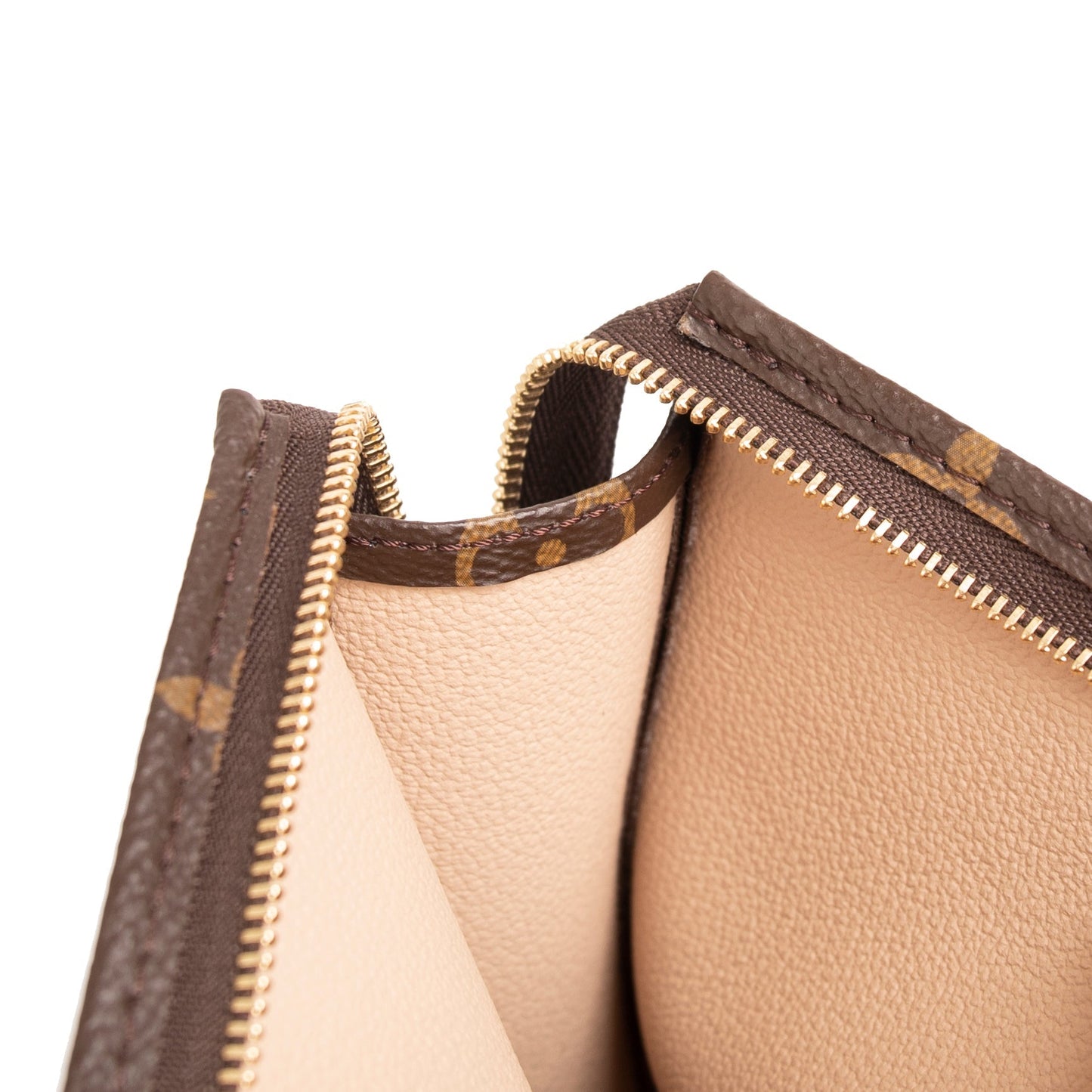 Louis Vuitton 2020 Monogram Toiletry Pouch 19