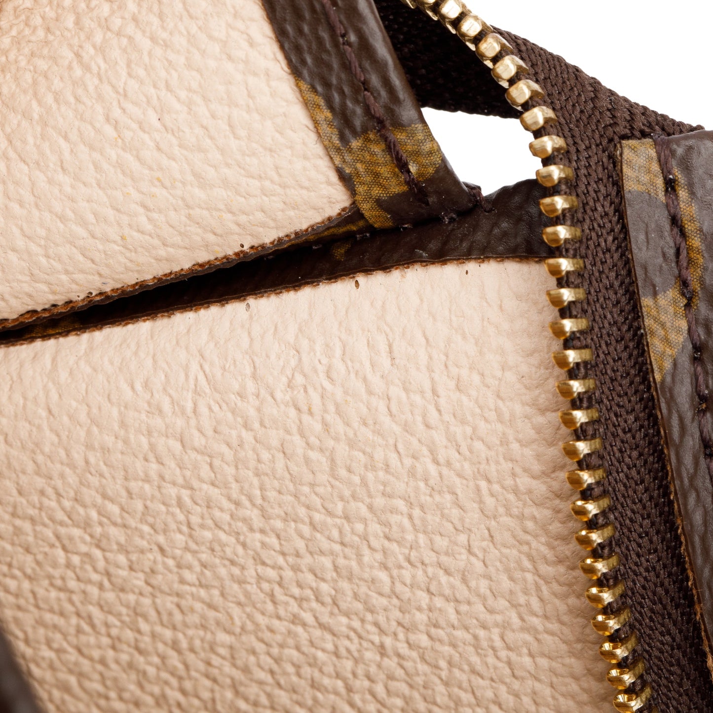 Louis Vuitton 2020 Monogram Toiletry Pouch 26