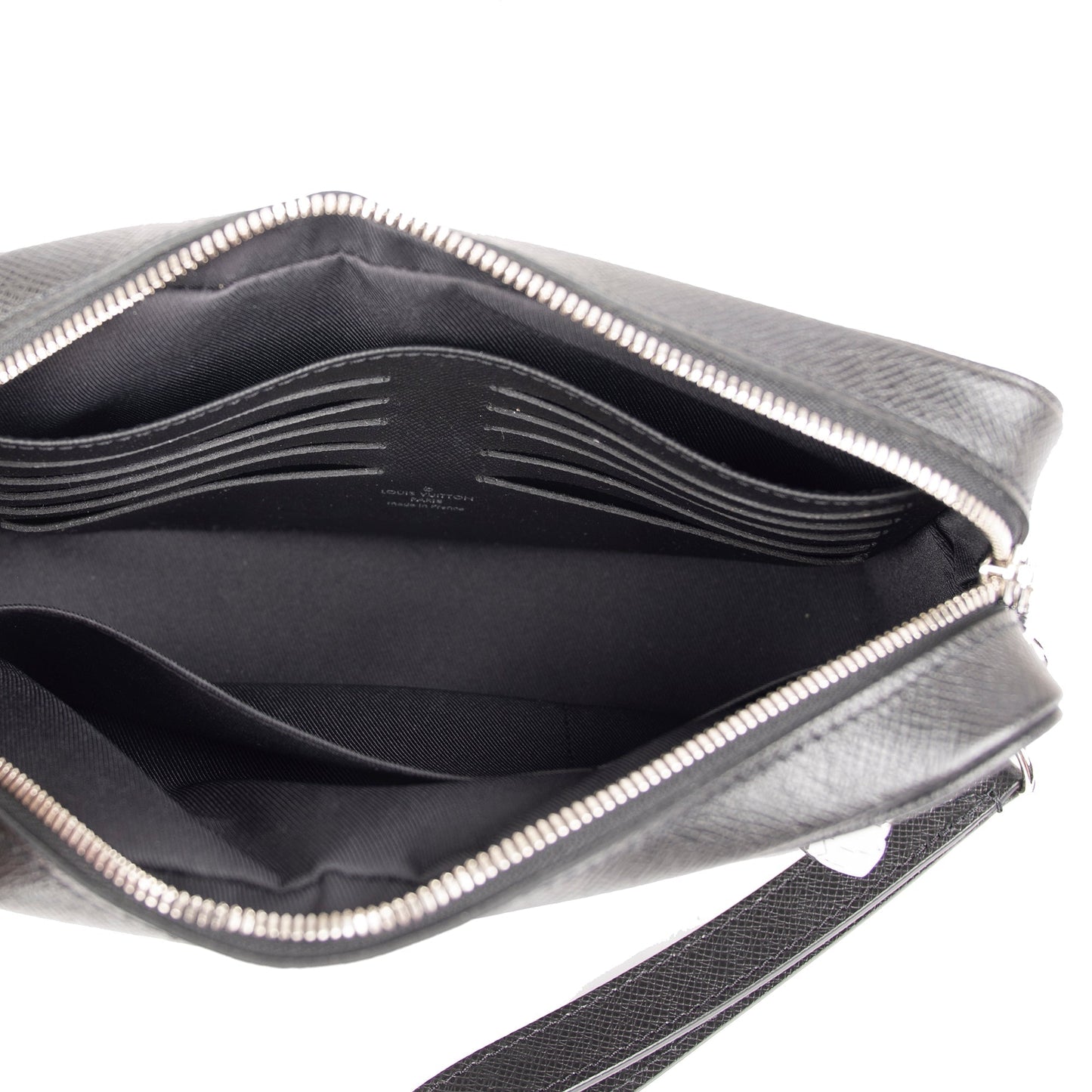 Louis Vuitton 2020 Taiga Leather Kasai Clutch