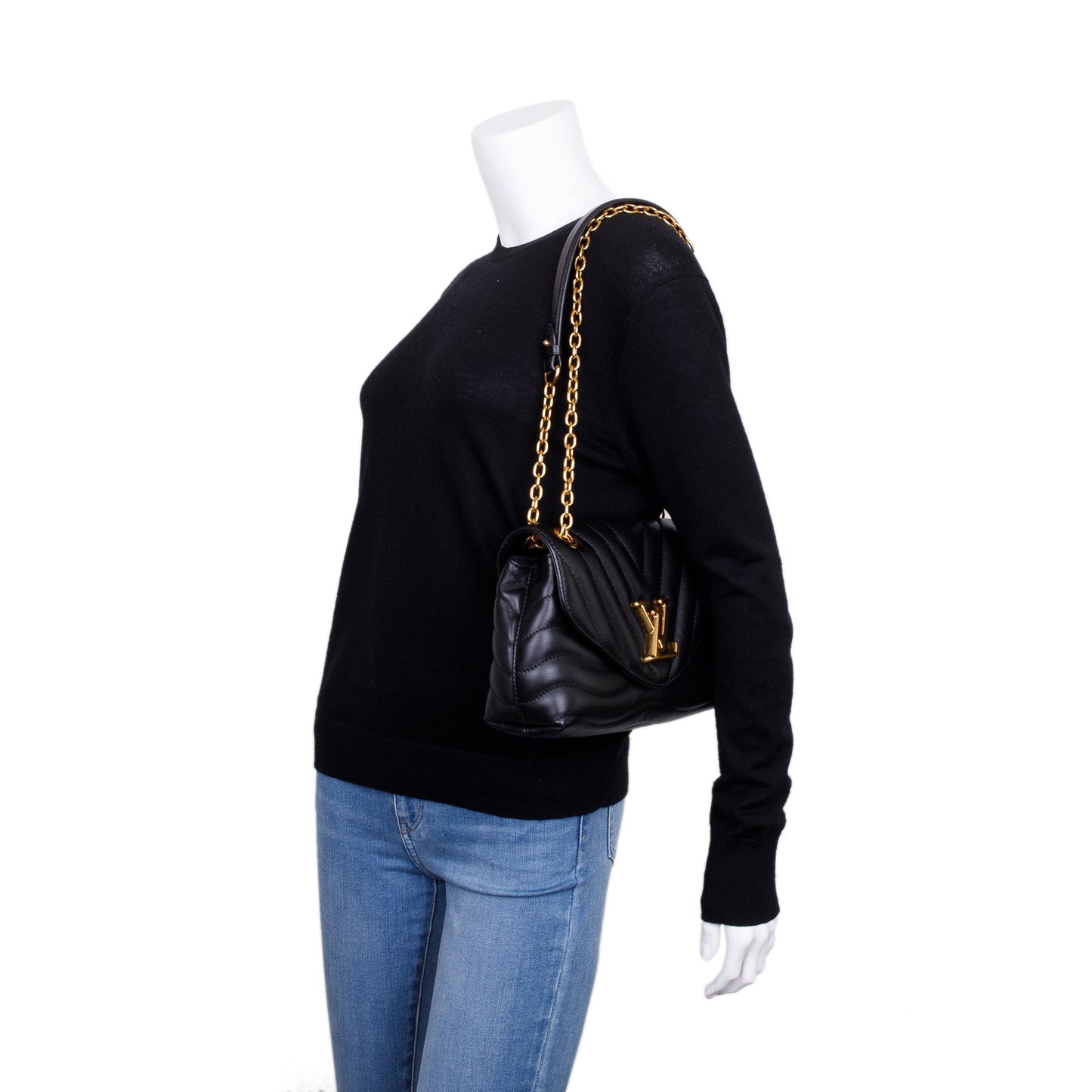 Louis Vuitton 2021 Black Cowhide Leather New Wave Chain Bag MM