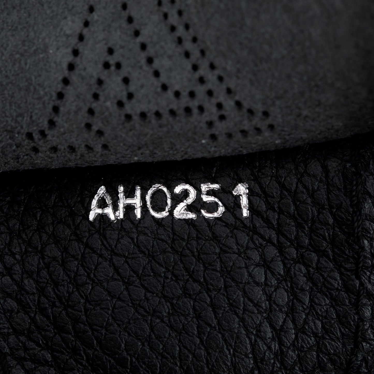 Louis Vuitton 2021 Black Monogram Mahina Carmel Hobo Bag