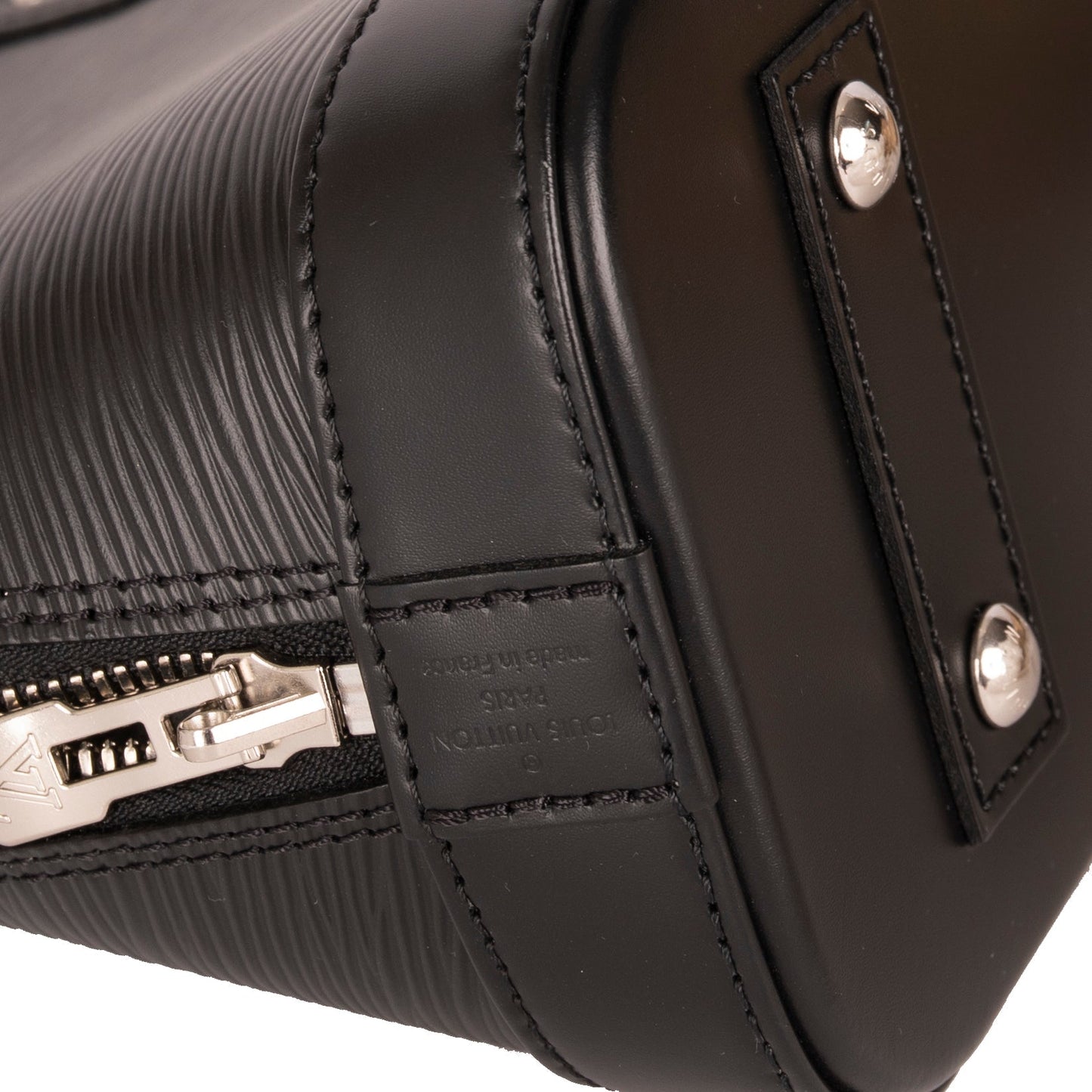 Louis Vuitton 2021 Epi Alma BB
