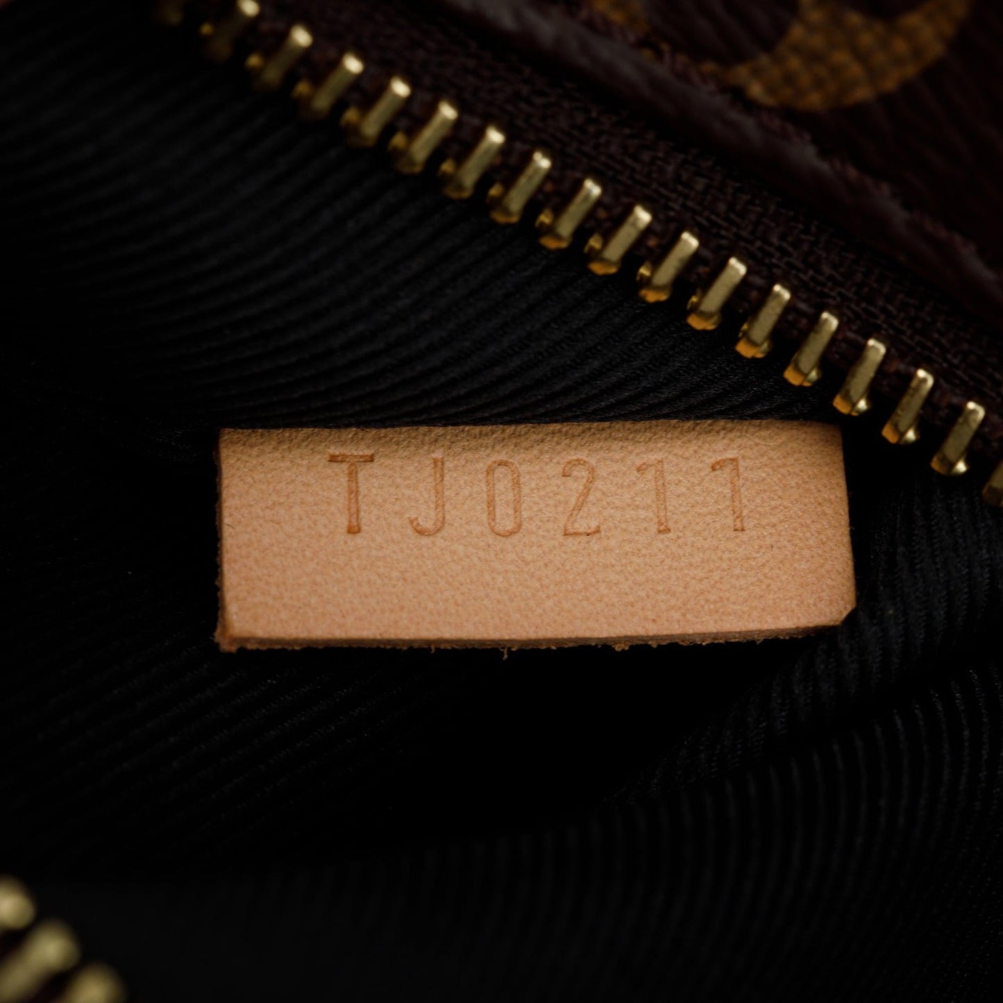Louis Vuitton 2021 Monogram Bumbag MM