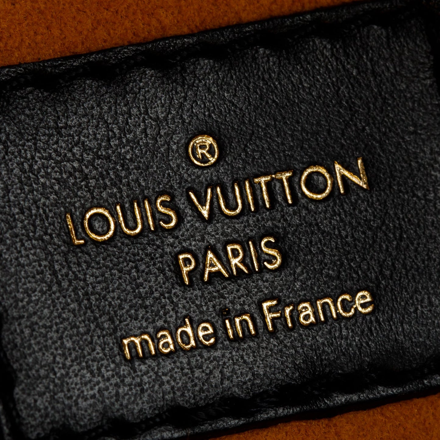 Louis Vuitton 2022 Black Calf Monogram Tufting On My Side MM Tote