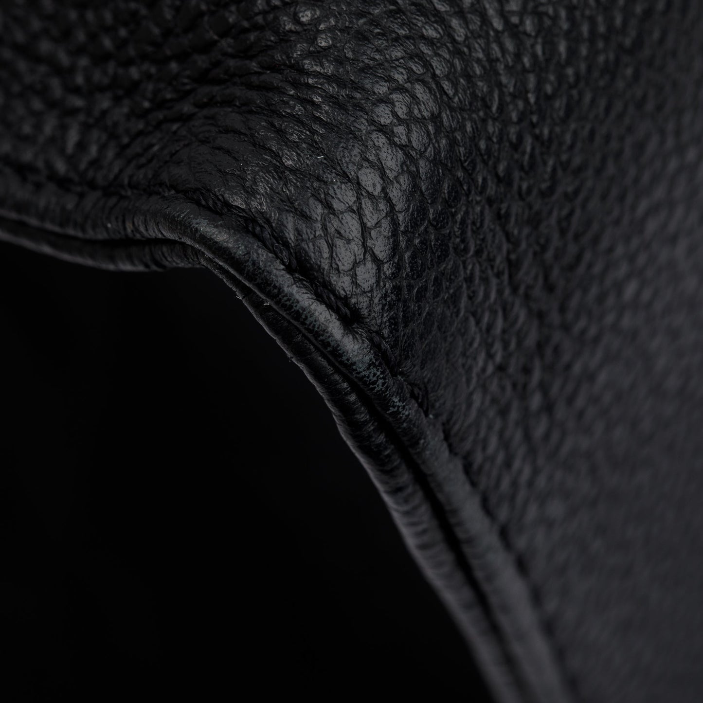 Louis Vuitton 2022 Black Empreinte Leather OnTheGo GM
