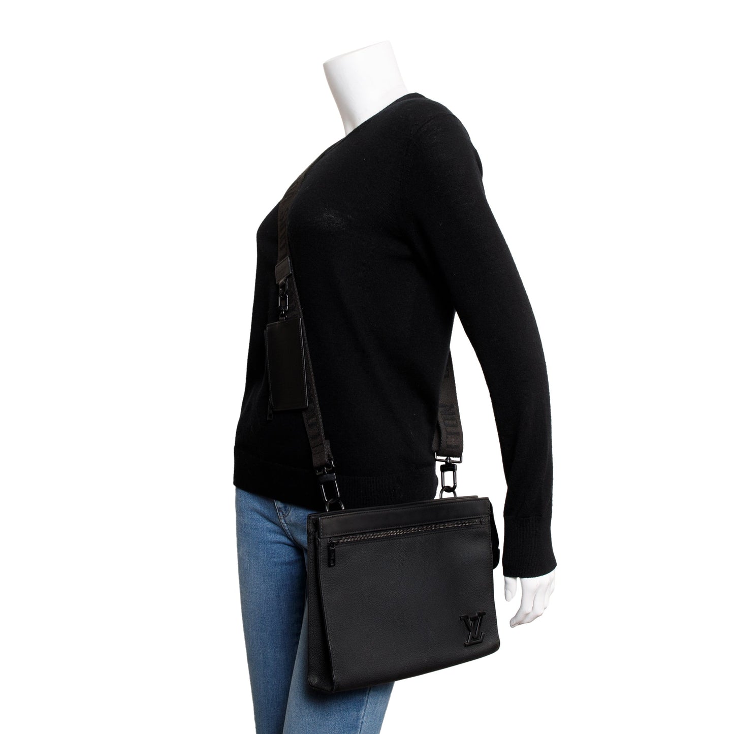 Louis Vuitton 2022 Black LV Aerogram Calfskin Leather Messenger Voyage